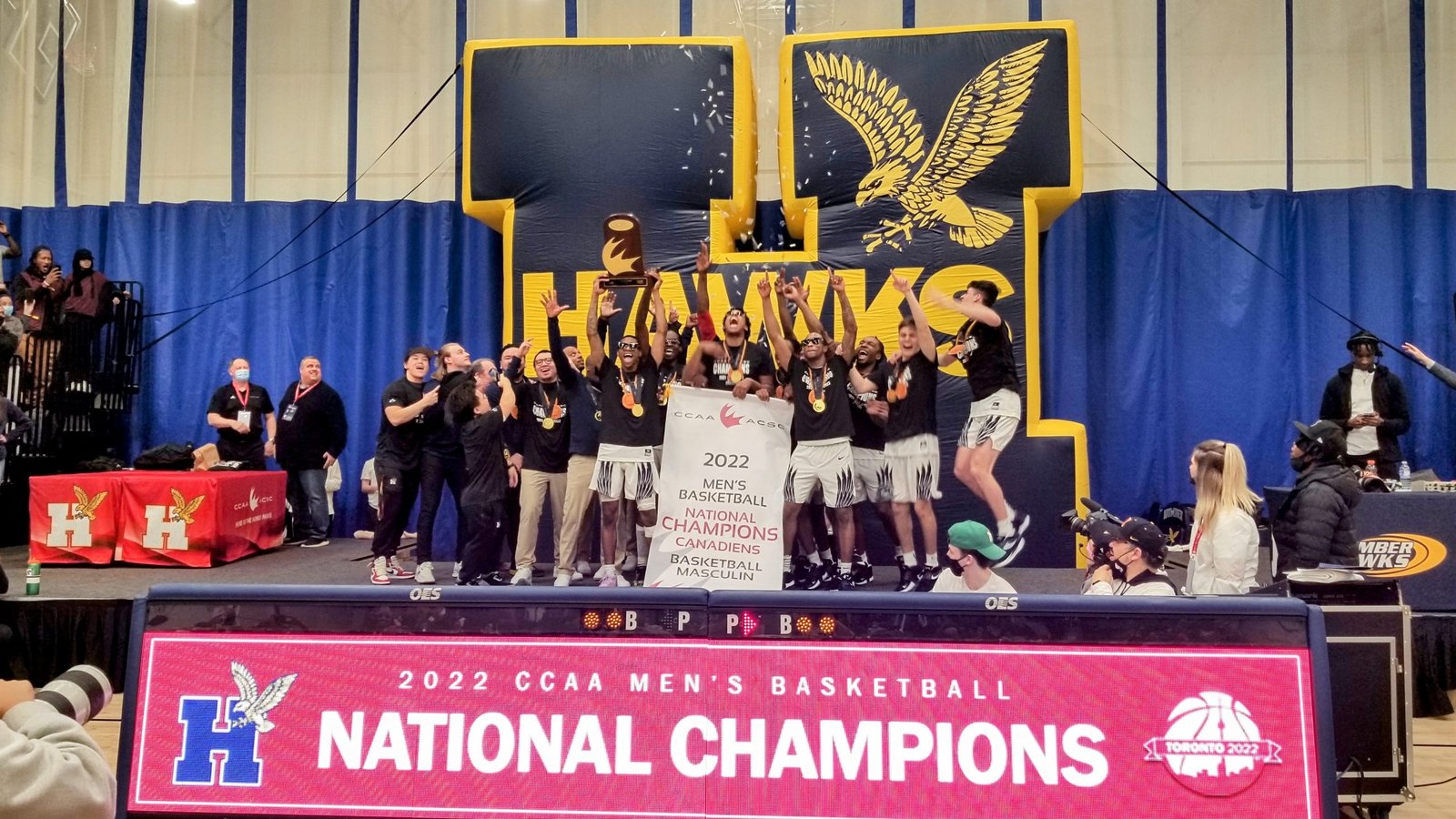 Humber Hawks capture 7th Men’s Basketballl National Championship with 101-94 win over St. Clair Saints